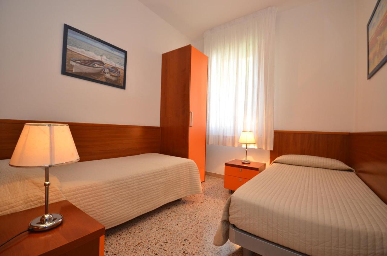 Appartamenti Dei Pini Bibione Extérieur photo